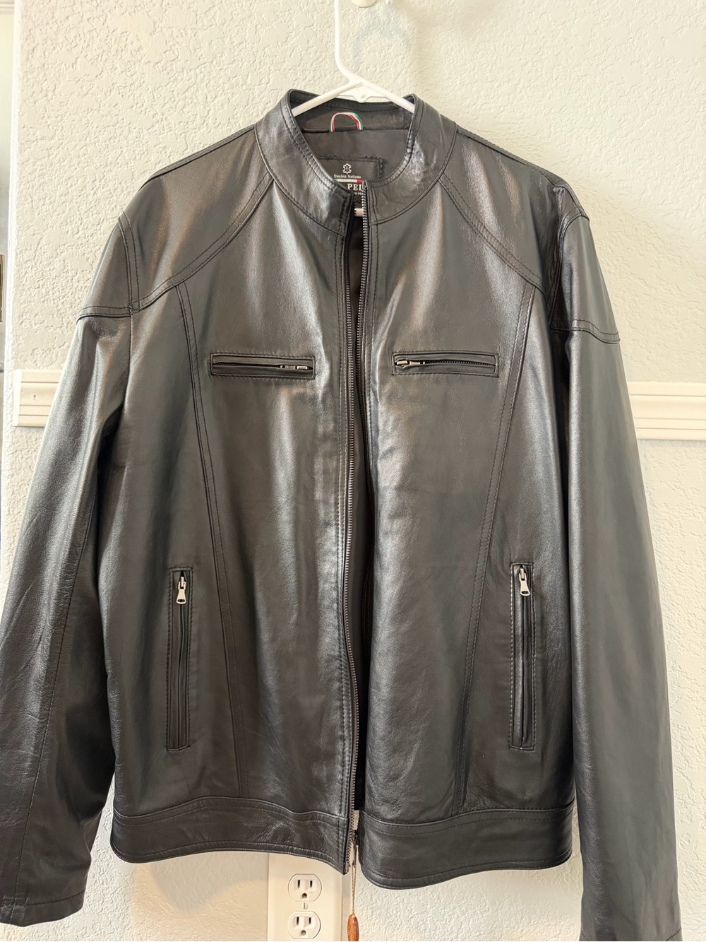 Vera Pelle Men's Black Leather Zip-Front Jacket